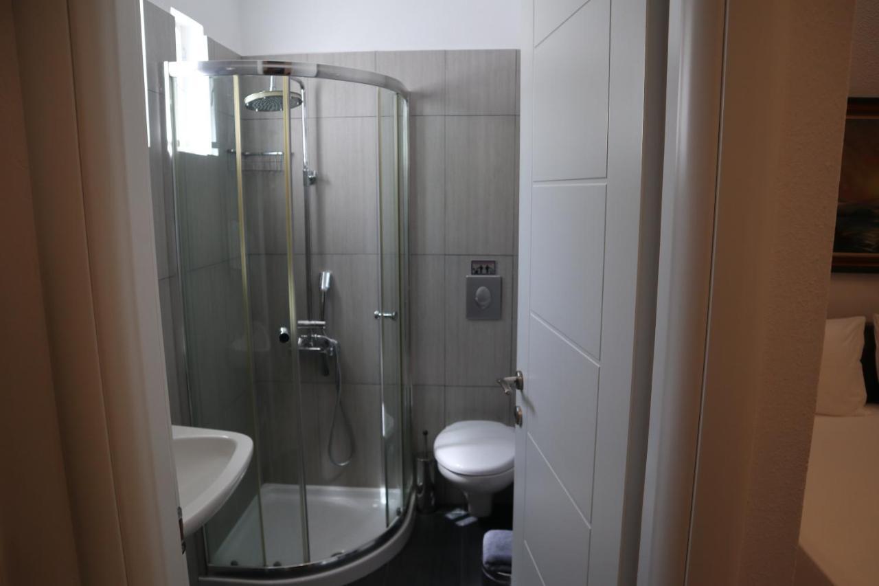 Anna'S Place Rooms Iráklia Eksteriør bilde